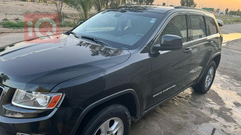 جیپ گراند شیرۆکی